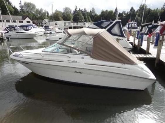 Sea Ray - 215 Expresss Cruiser