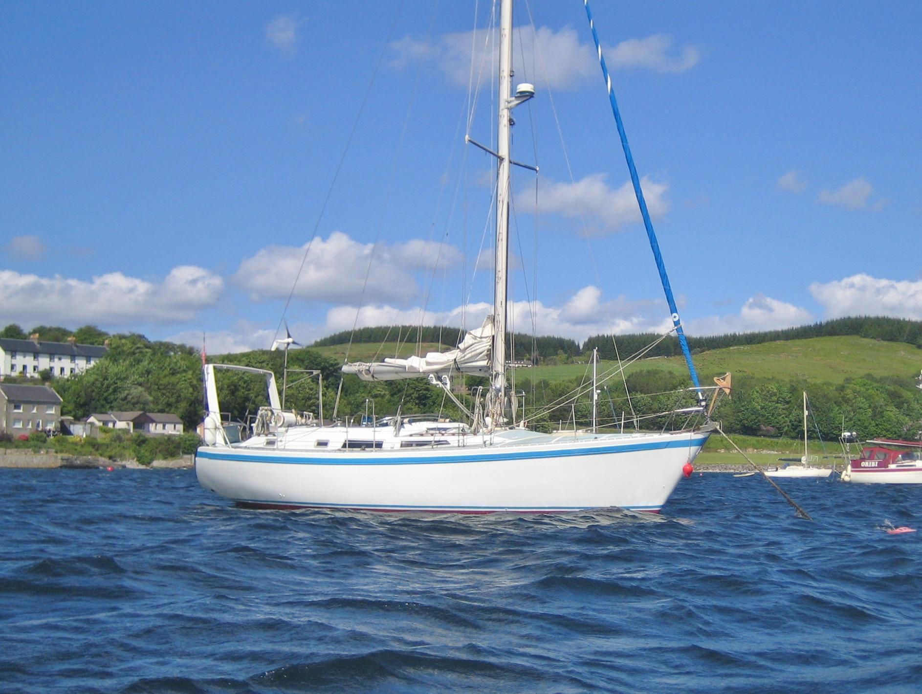 Crossbow 40 Cutter Rigged Sloop, North Ayrshire
