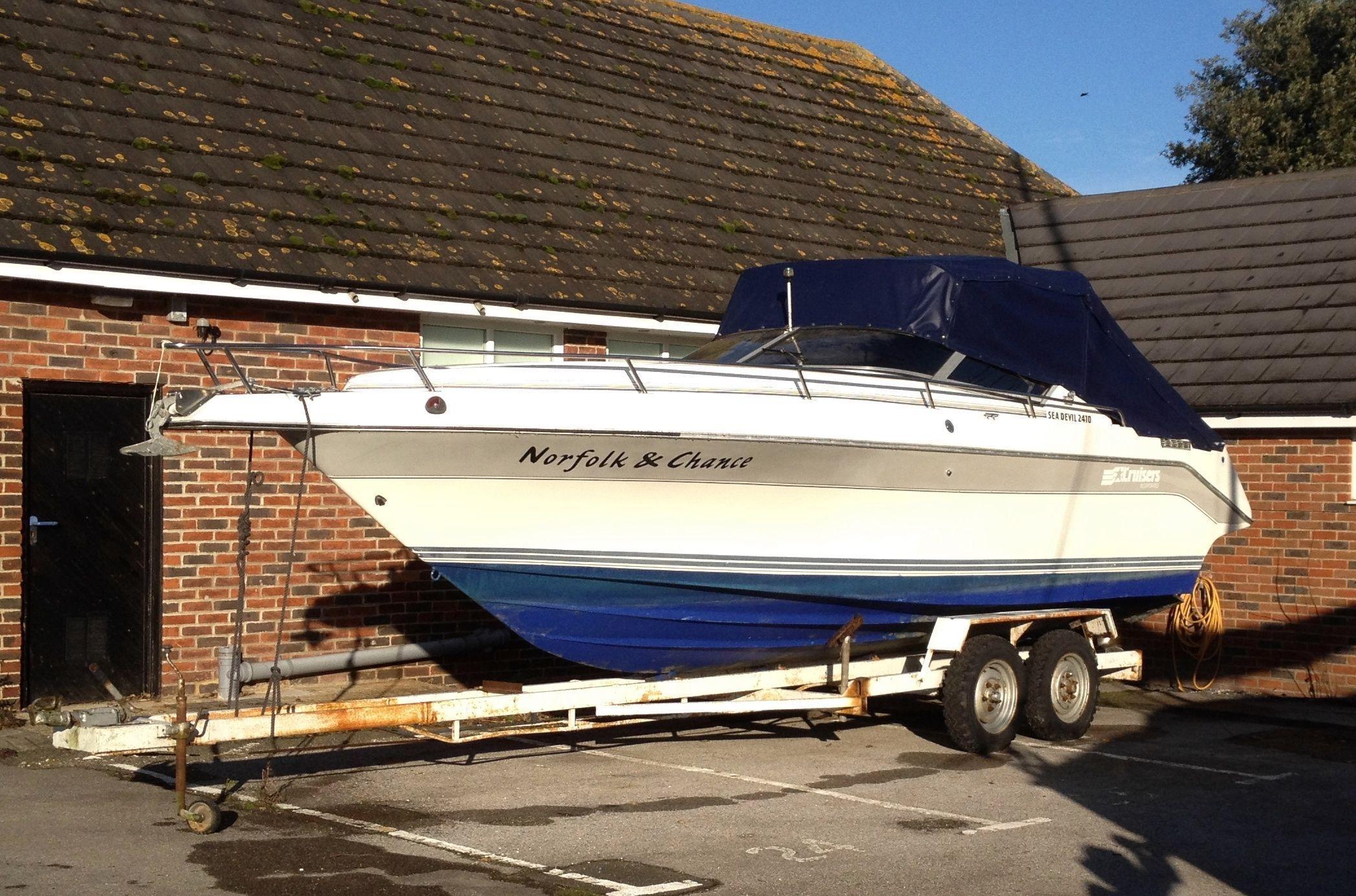 Cruisers Sea Devil 2410, CHICHESTER