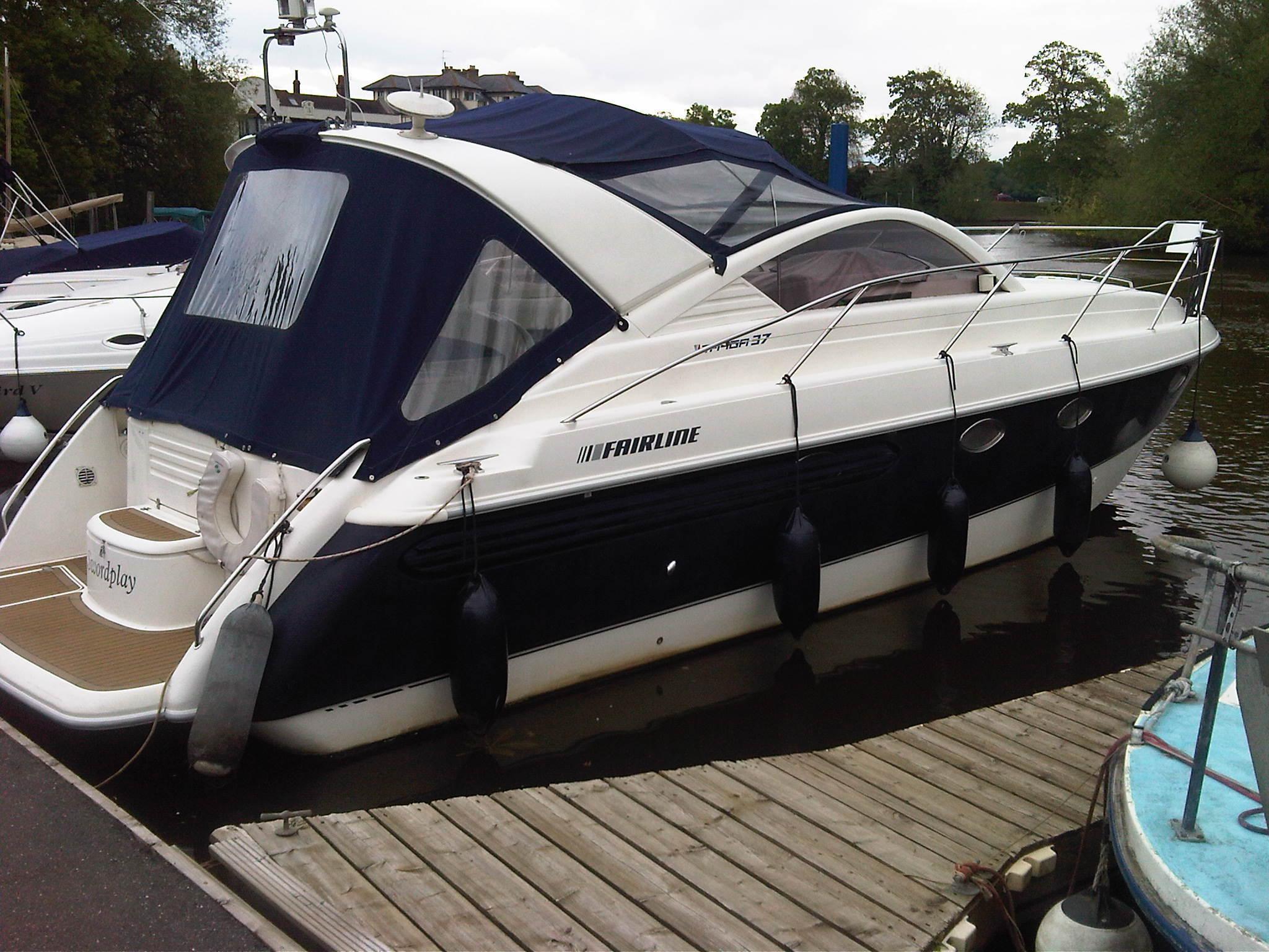 Fairline Targa 37, River Thames, Shepperton