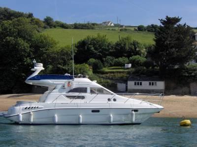 Sealine F33, Torbay, South Devon