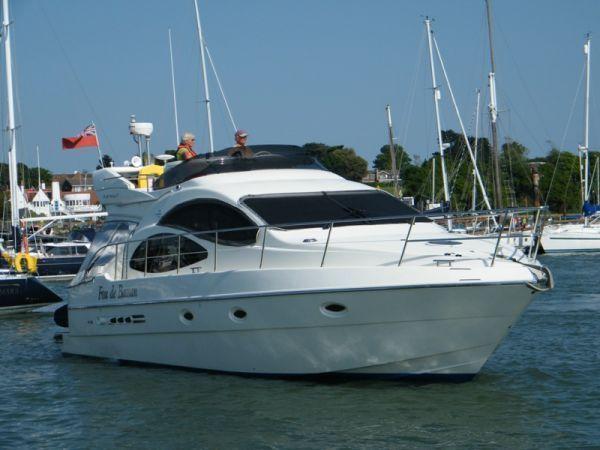Azimut 42, Cowes, Isle of Wight