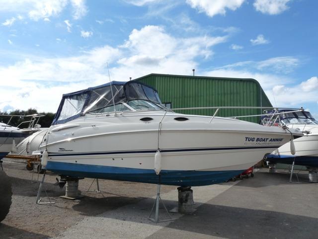 Chaparral 240 SIGNATURE, Burton Waters hard standing, Lincolnshire