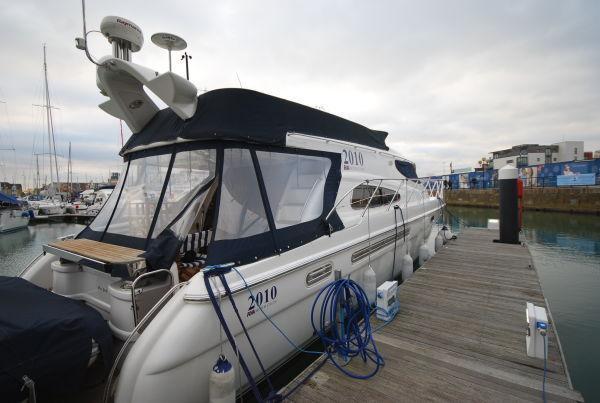 Sealine T51 1 owner and immaculate, Southampton