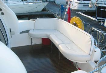 Sealine F33 , Afloat Hythe Marina