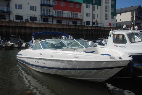 Maxum 2200SR3, Chertsey, Surrey