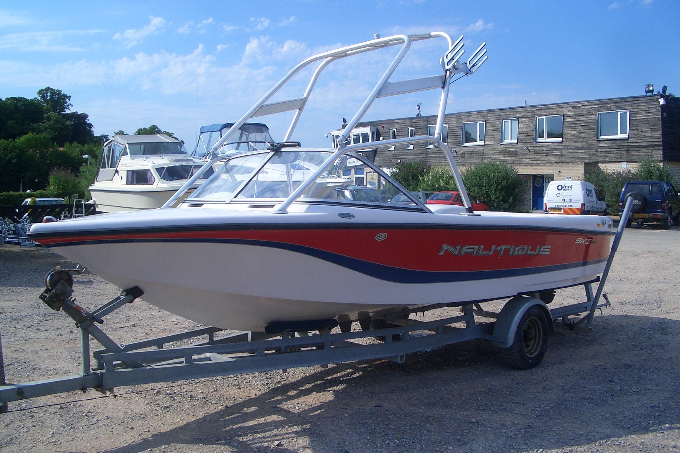 Nautique 196