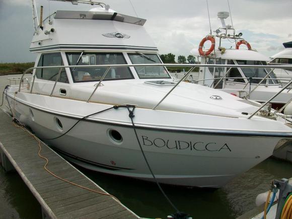 Black Water Yachts Sports Fisher 35, Essex Boatyards Ltd