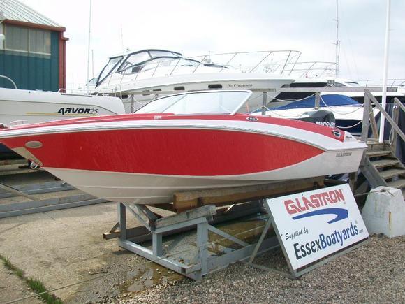 Glastron GT160 GTR, Essex Boatyards Ltd