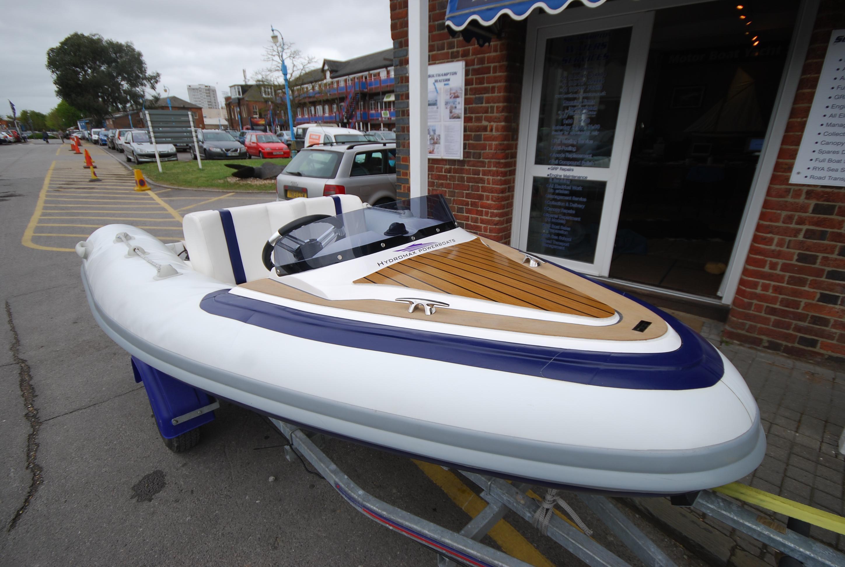 Hydromax 3.4m, Hampshire