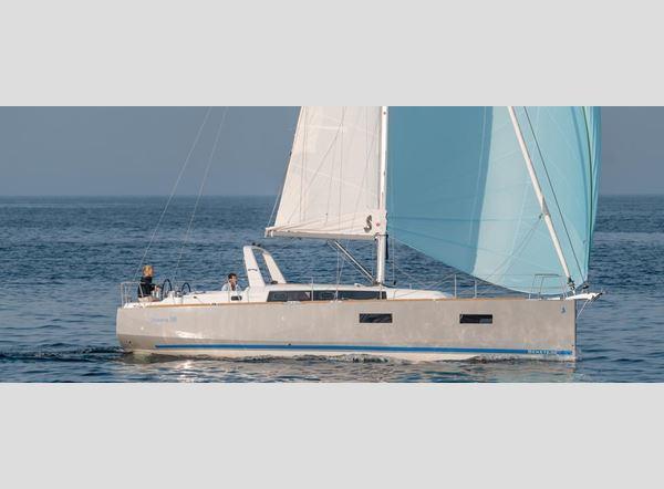 Beneteau Oceanis 38, Available for June 2014 delivery