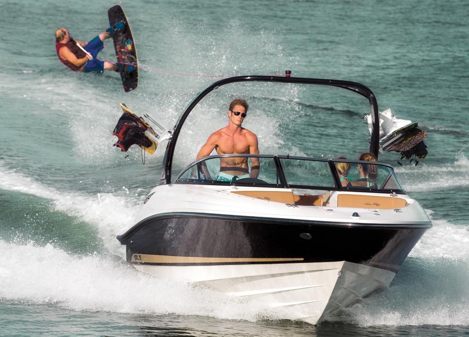 Sea Ray 230 SLX