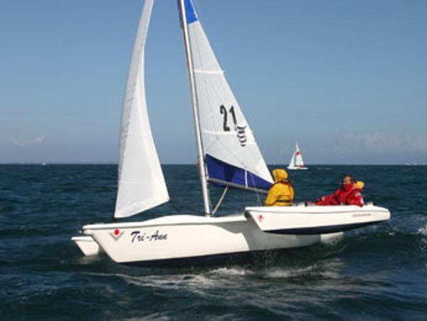 Magnum 21 Trimaran