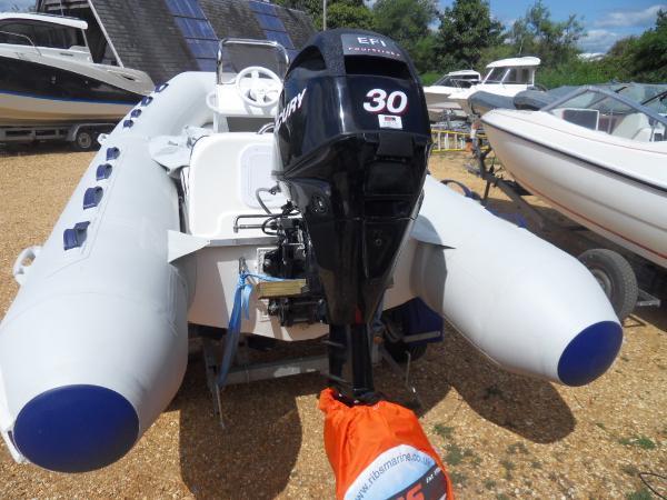 Quicksilver Ocean Runner 410