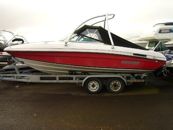 Rinker 206