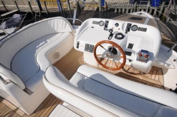 Sealine F44 Flybridge