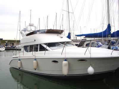 Silverton 312 Sedan Cruiser