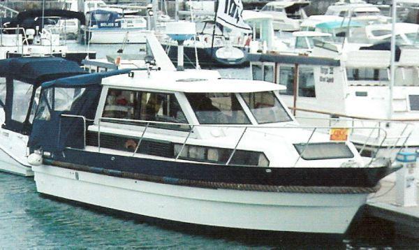 Windboats Hardy 335