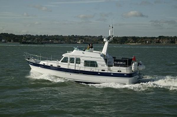 Windboats Hardy 42